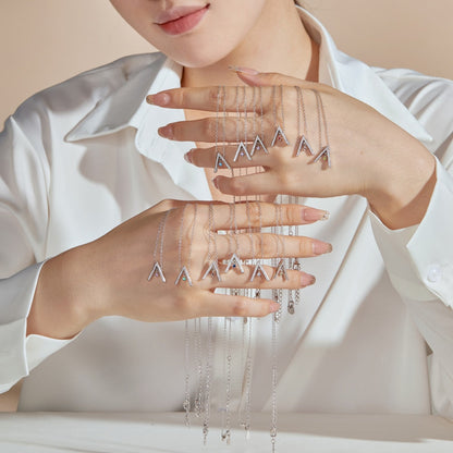 [Echo Fine ]Sparkling "A" Shape Necklace