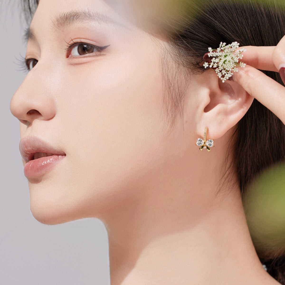 [Echo Fine ]Exquisite Earrings With Heart-Shaped Bow Design