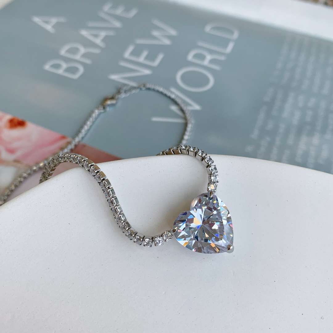 [Echo Fine ]8.0 Carat Versatile Colorful Sweet Heart-Shaped Tennis Necklace