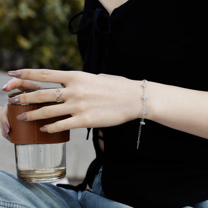 [Echo Fine ]Four-Leaf Clover Hollow Butterfly Bracelet