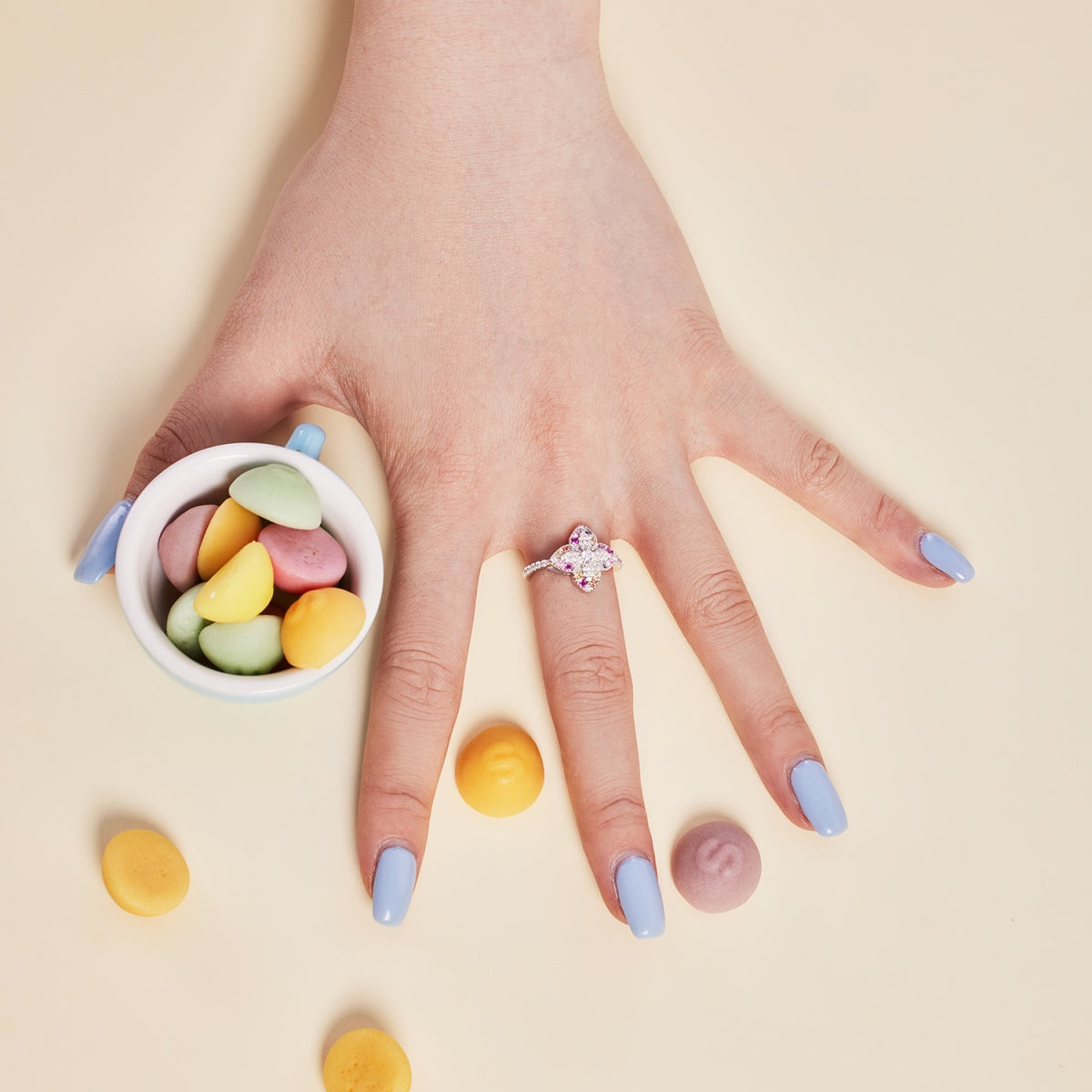 [Echo Fine ]Luxurious Colorful Flower Shape Banquet Ring