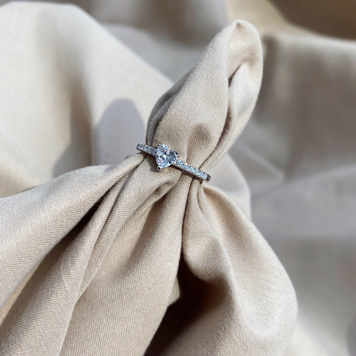 [Echo Fine ]0.5 Carat CaratEternity Charming Heart Shape Lover Ring