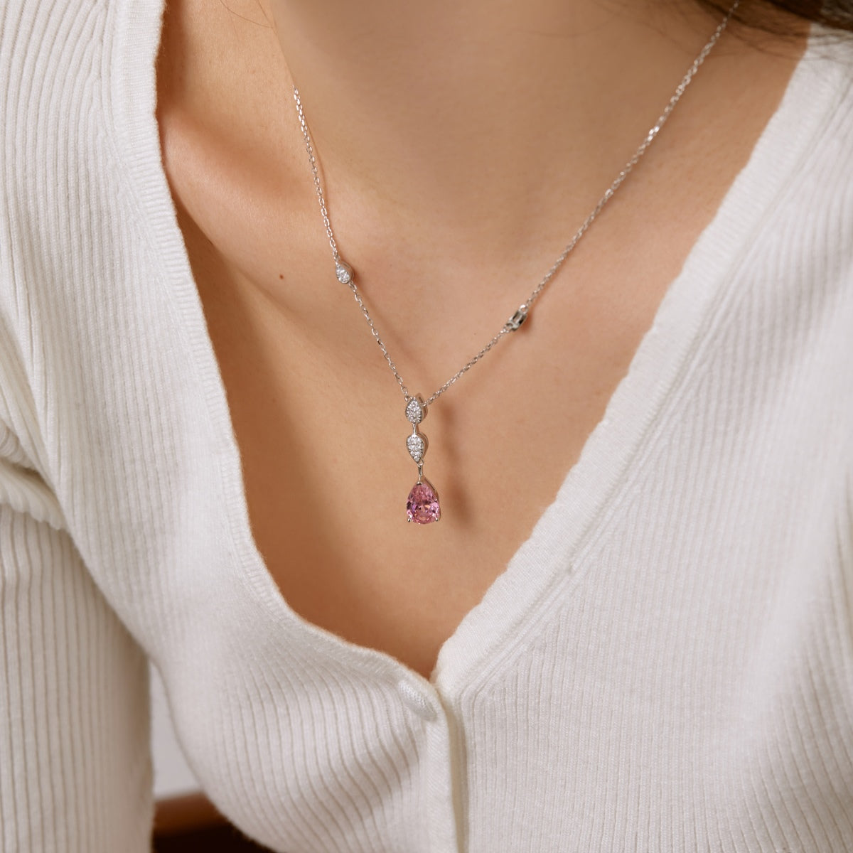 [Echo Fine ]Dazzling Pear Cut Necklace