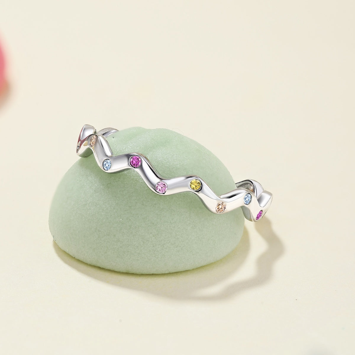 [Echo Fine ]Ornate Vibrant Round Cut Daily Ring