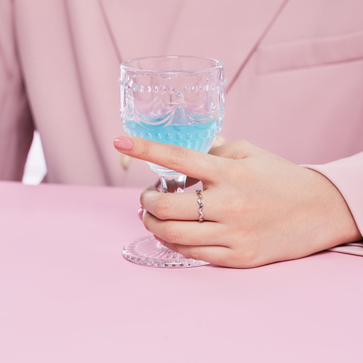 [Echo Fine ]Ornate Vibrant Round Cut Daily Ring