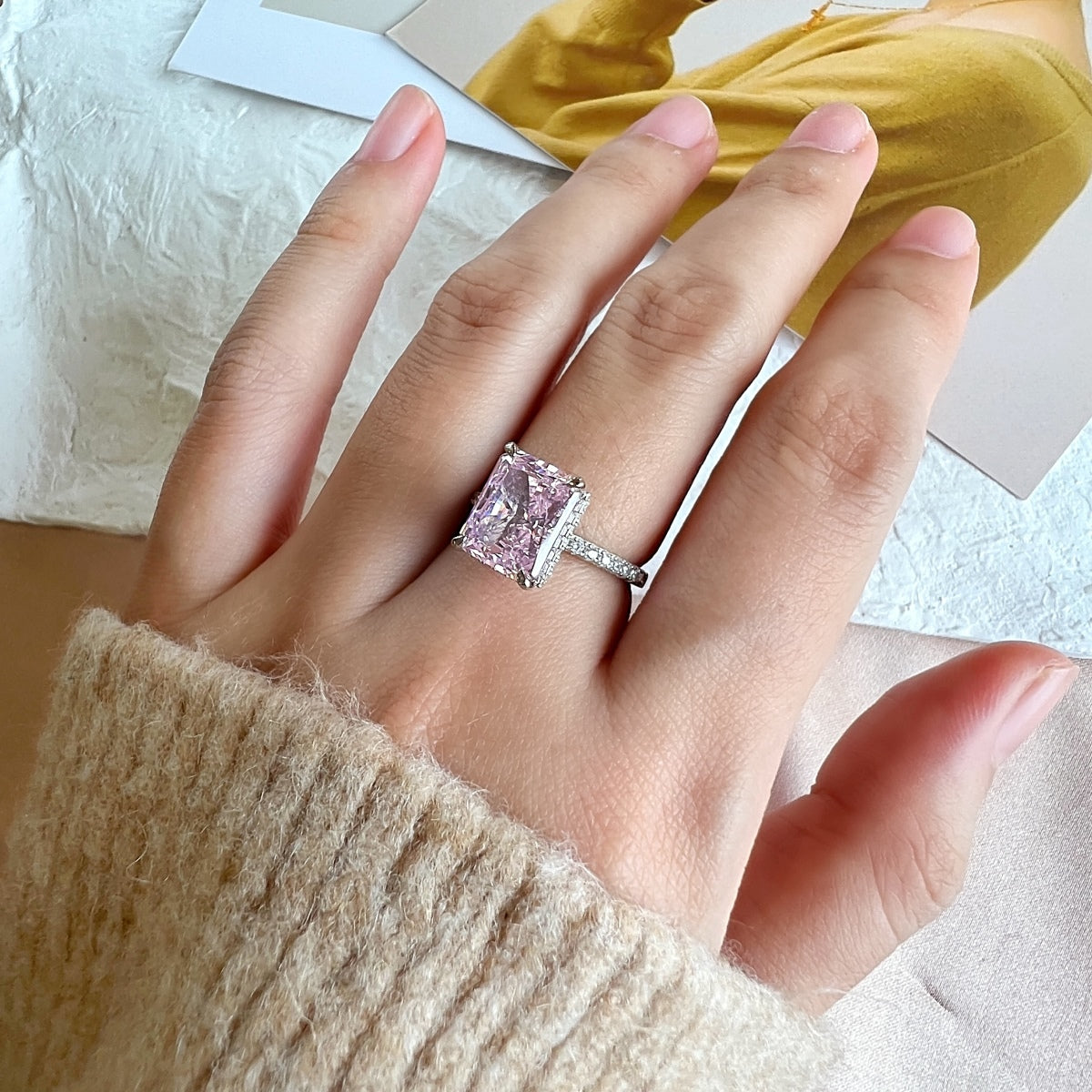 [Echo Fine ]4.0 Carat Luxurious Engagement Ring