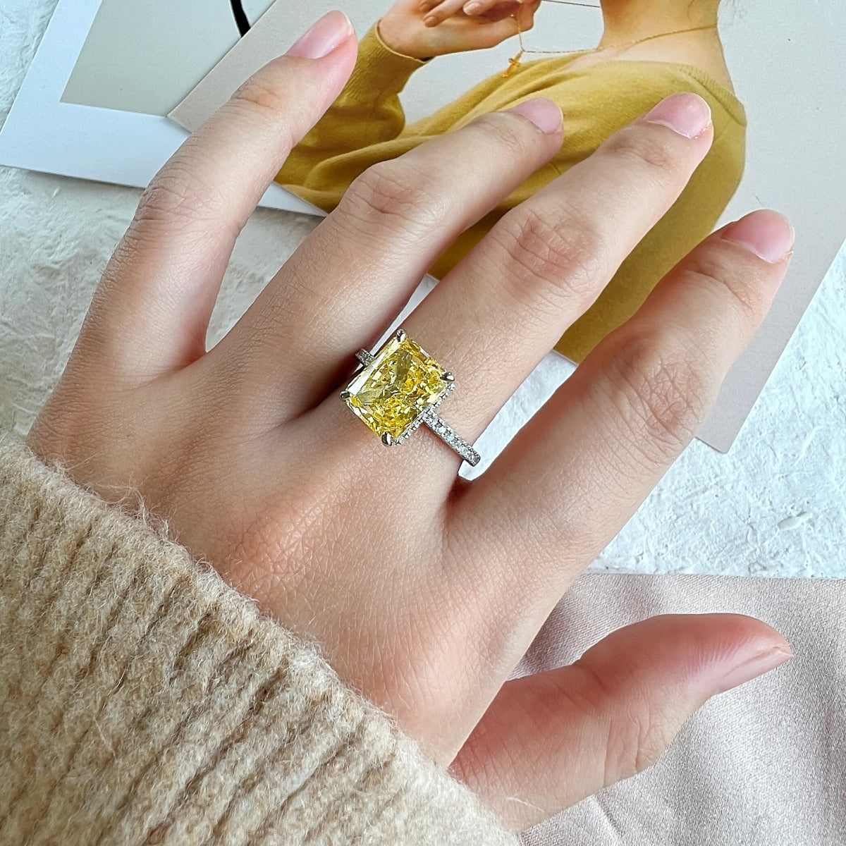 [Echo Fine ]4.0 Carat Luxurious Engagement Ring