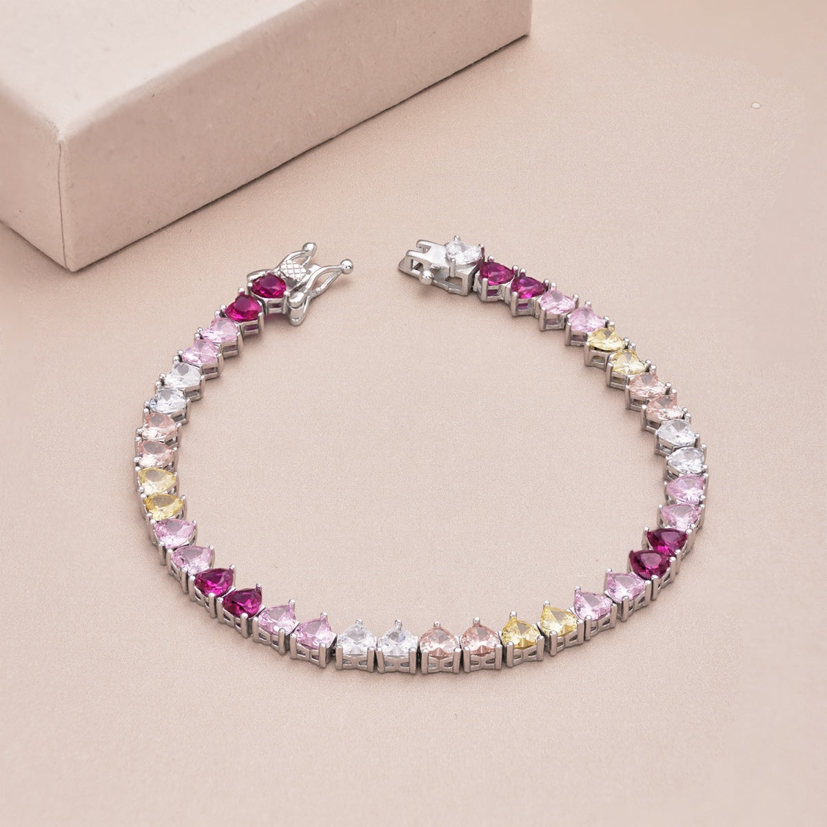 [Echo Fine ]Luxurious Colorful Romantic Heart Shape Lover Bracelet