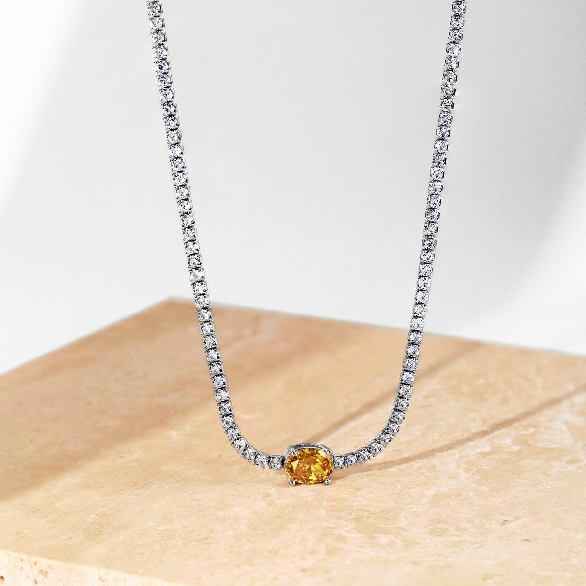[Echo Fine ]1.0 Carat Shining Oval Cut Necklace