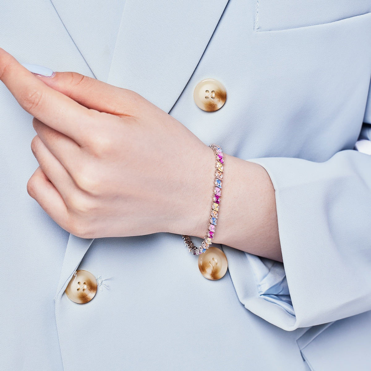 [Echo Fine ]Ornate Sparkling Multi Cut Party Bracelet