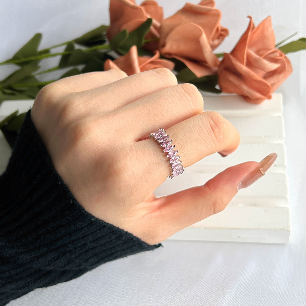 [Echo Fine ]Gorgeous Marquise Cut Tennis Ring