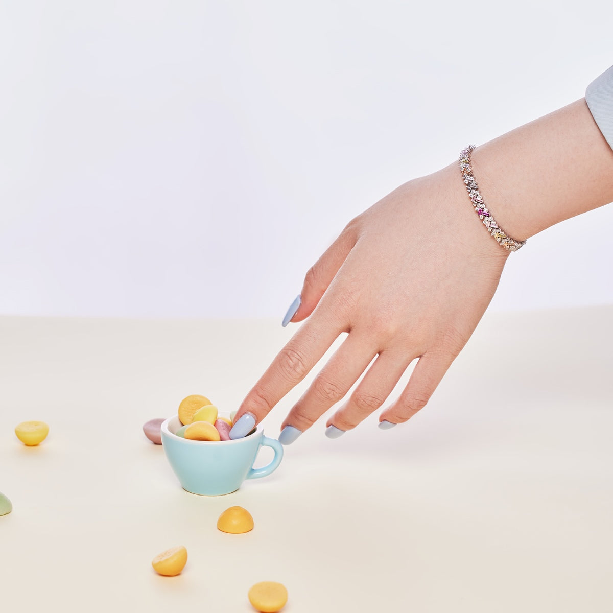 [Echo Fine ]Dazzling Unique Multi Shape Daily Bracelet