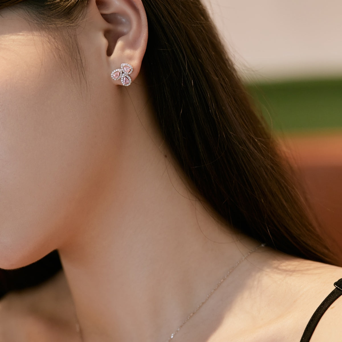 [Echo Fine ]Ornate Flower Shape Pear Cut Lover Earrings