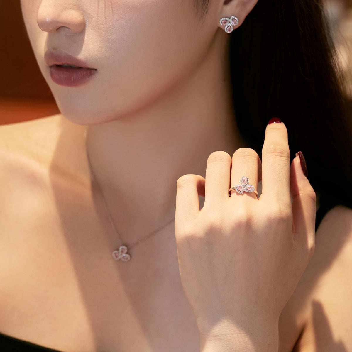 [Echo Fine ]Ornate Flower Shape Pear Cut Lover Earrings