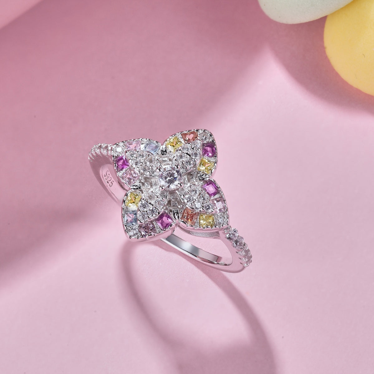 [Echo Fine ]Luxurious Colorful Flower Shape Banquet Ring