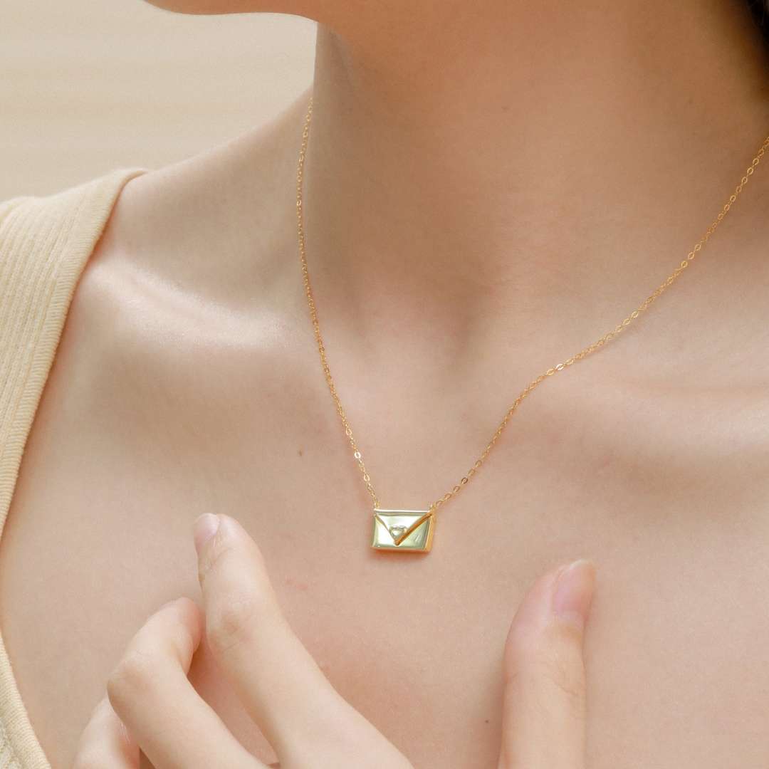 [Echo Fine ]Envelope Heart Shape Mother's Day Necklace