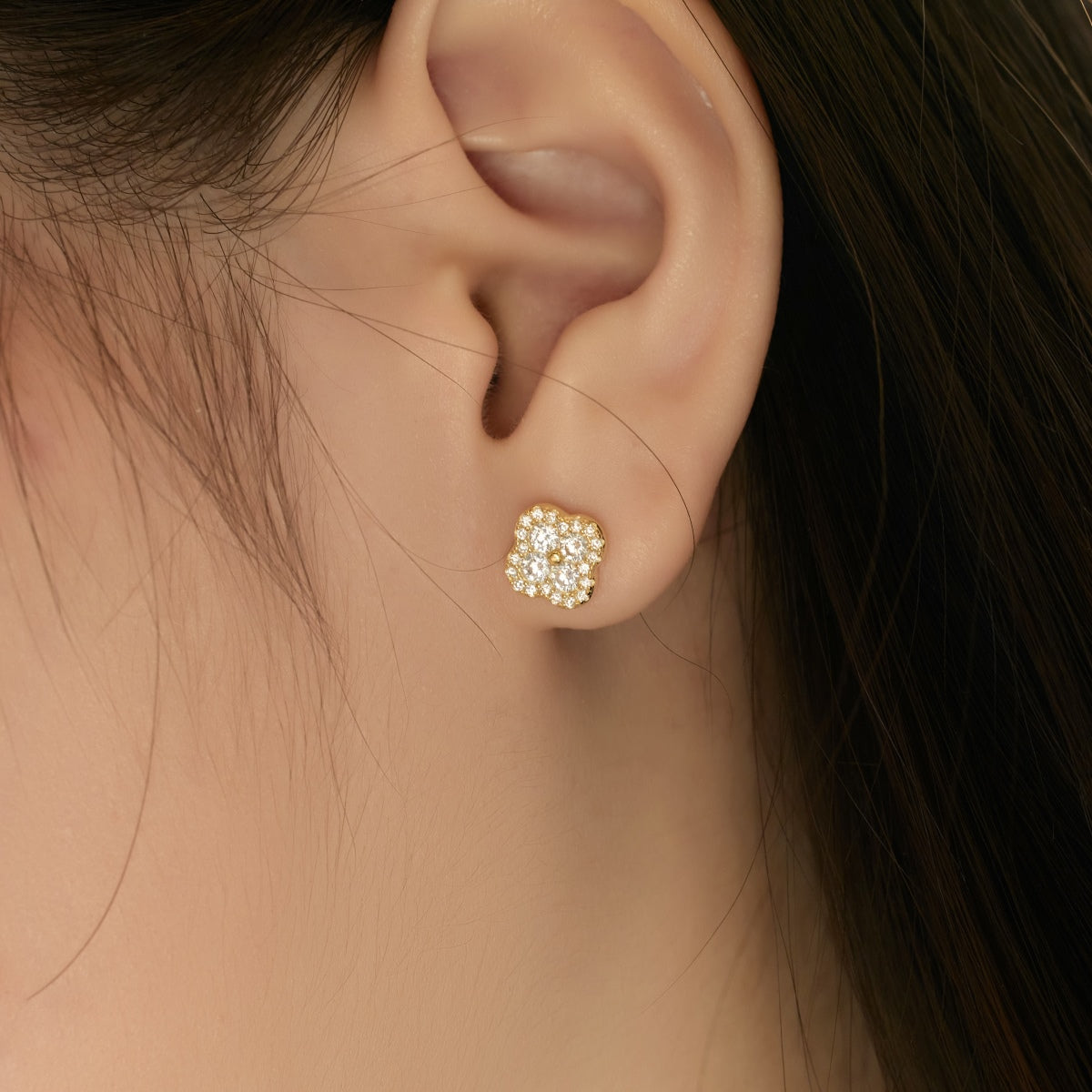 [Echo Fine ]Four-Leaf Clover Flower Shaped Earrings