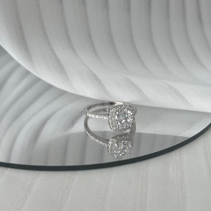 [Echo Fine ]Dazzling Resplendent Round Cut Wedding Ring