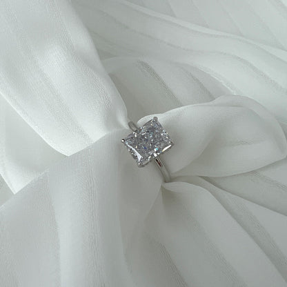 [Echo Fine ]4.0 Carat Ornate Enchanting Radiand Cut Banquet Ring