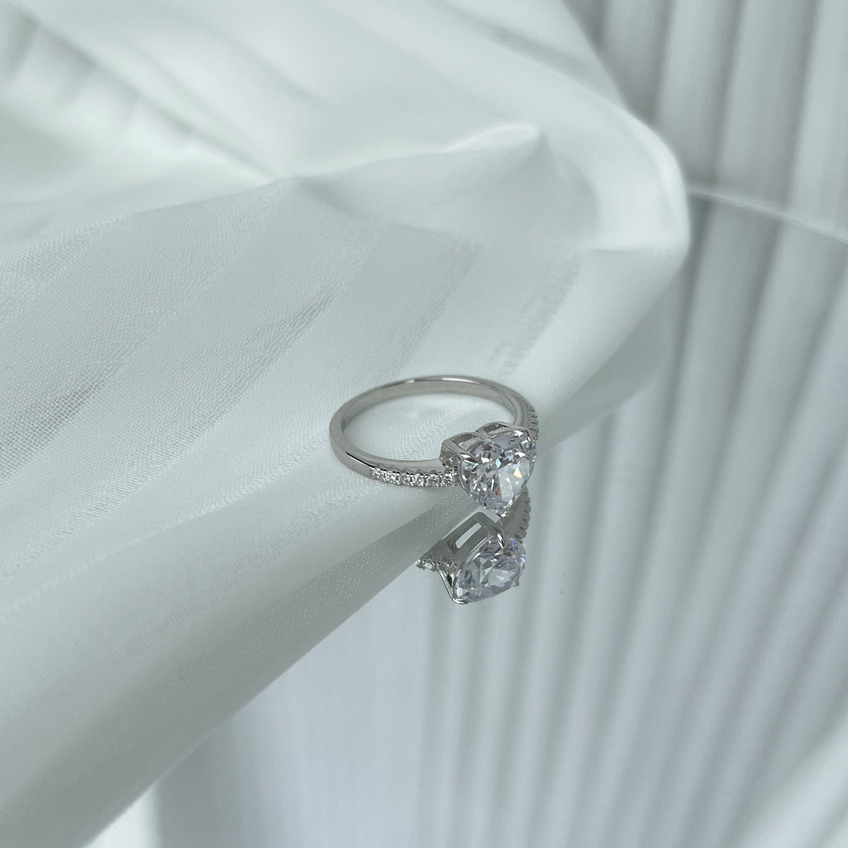 [Echo Fine ]2.0 Carat Dazzling Lustrous Heart Cut Lover Ring