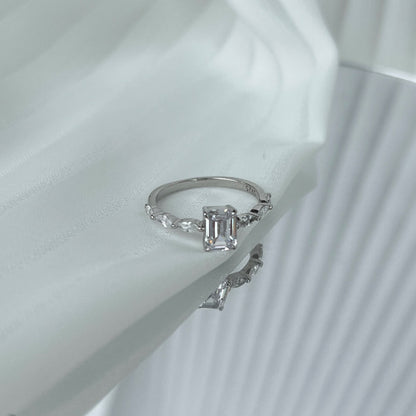 [Echo Fine ]1.0 Carat Dainty Resplendent Radiant Cut Daily Ring