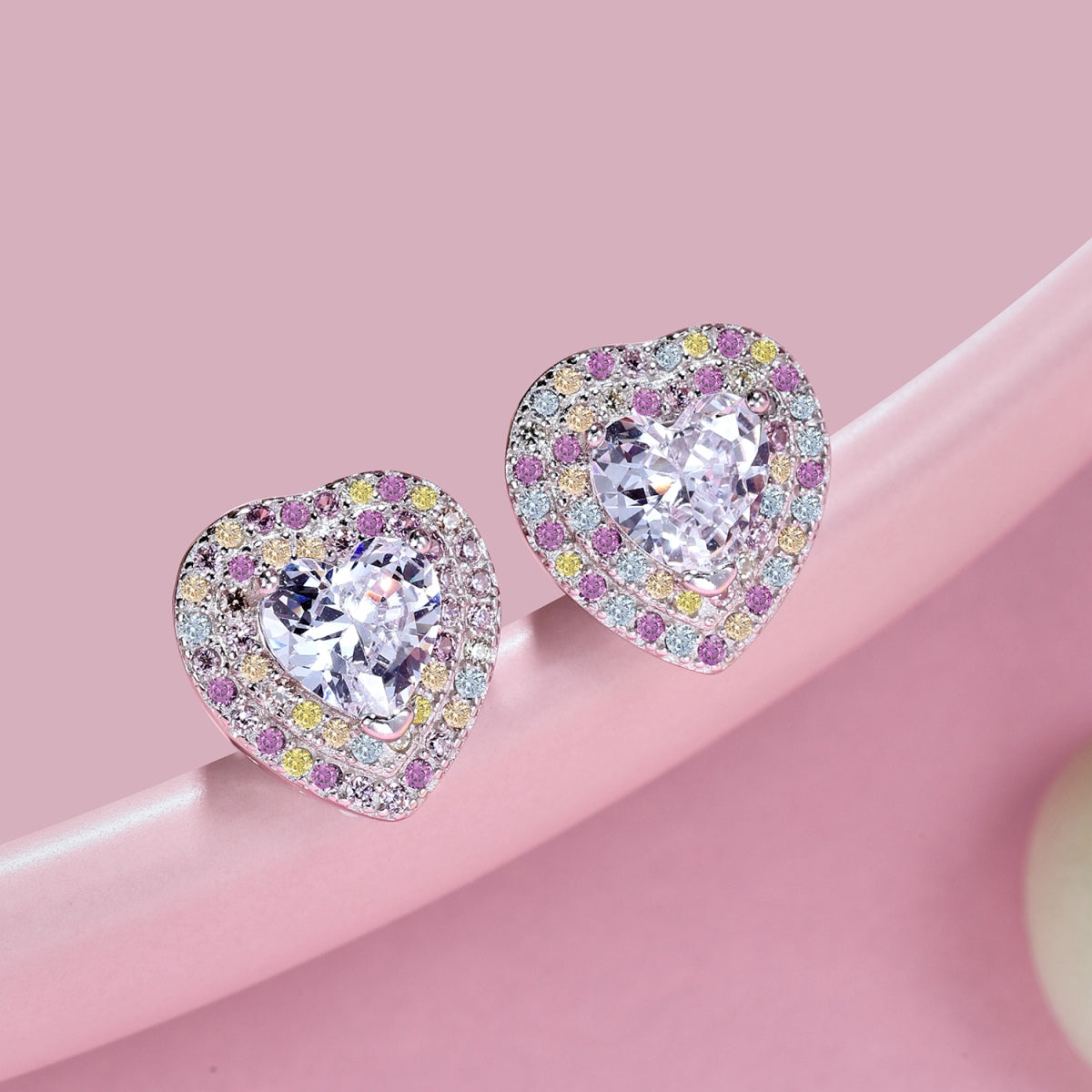[Echo Fine ]Dazzling Heart Shape Lover Earrings