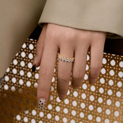 [Echo Fine ]Delicate Enchanting Wave Shape Daily Ring