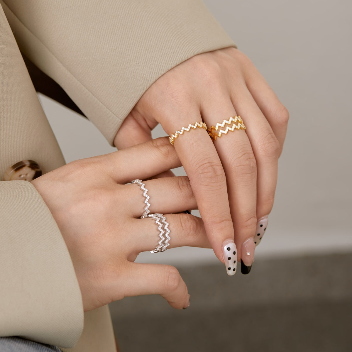 [Echo Fine ]Delicate Enchanting Wave Shape Daily Ring