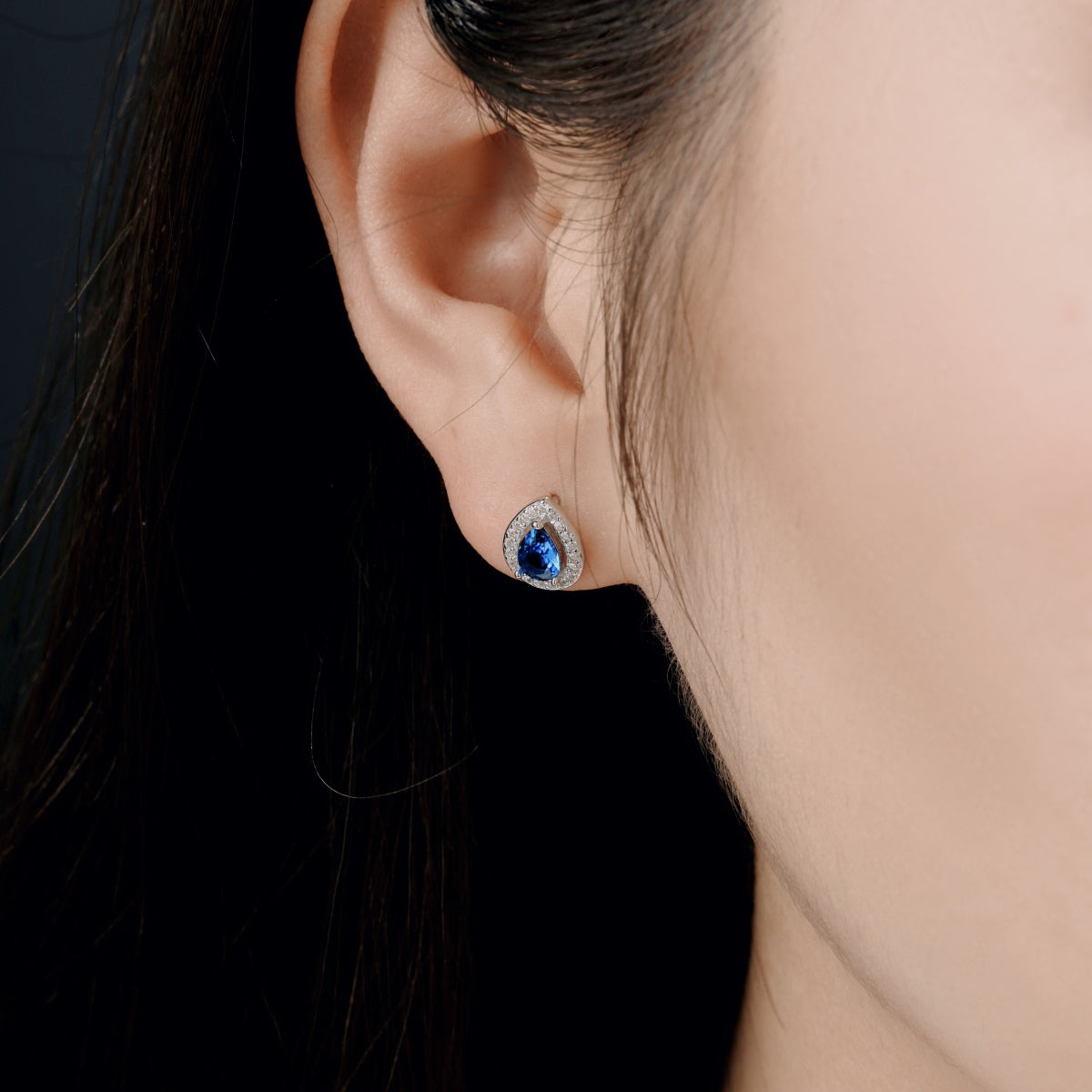 [Echo Fine ]Luxurious Water Drop Shape Earrings