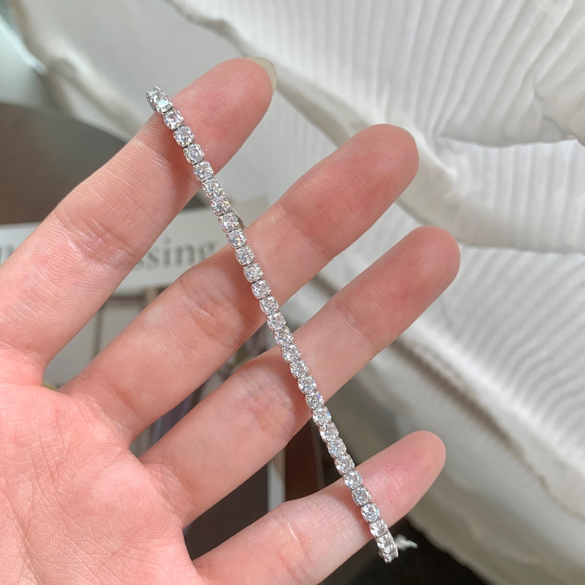 [Echo Fine ]Sparkling Round Cut Daily Bracelet