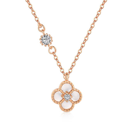 [Echo Fine ]Delicate Flower Shape Necklace