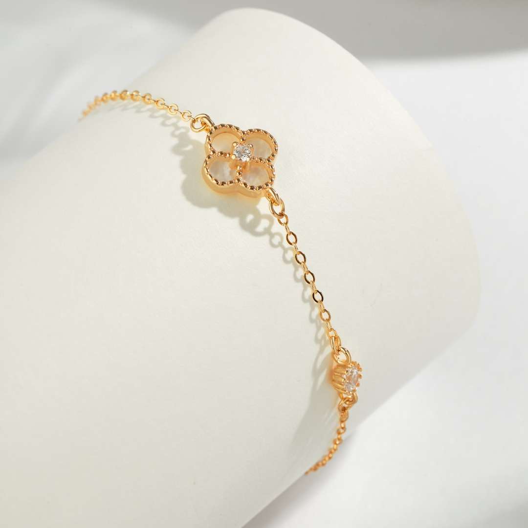[Echo Fine ]Delicate Four Leaf Clover Bracelet