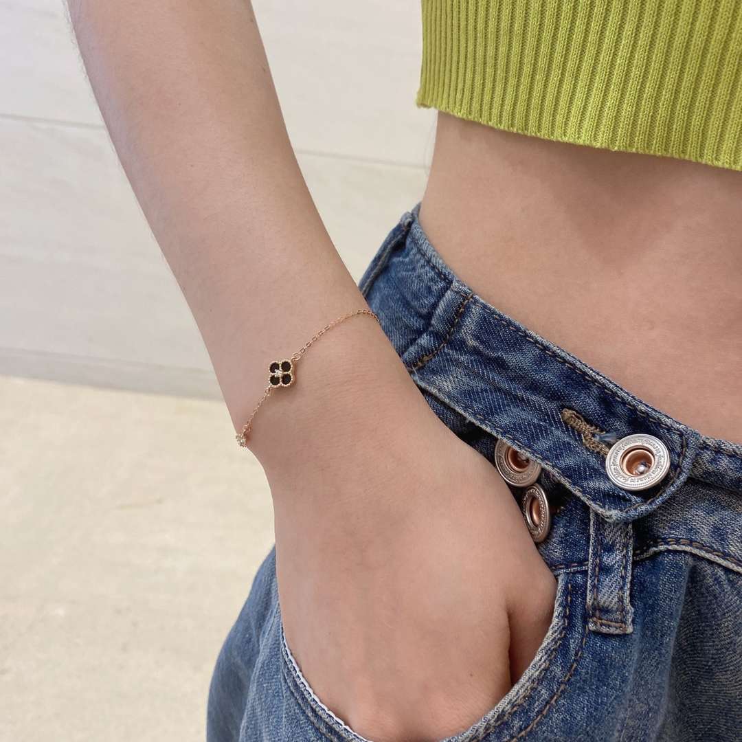 [Echo Fine ]Delicate Four Leaf Clover Bracelet