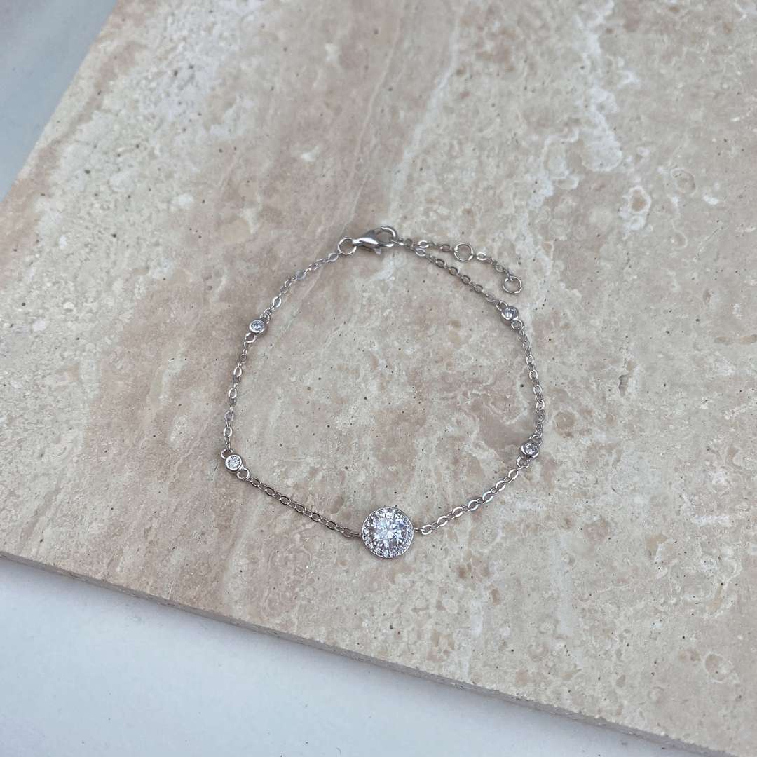[Echo Fine ]Dazzling Round Cut Shape Bracelet