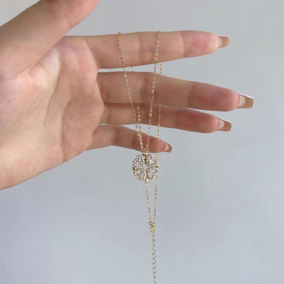 [Echo Fine ]Ornate Heart Cut Flower Shape Necklace
