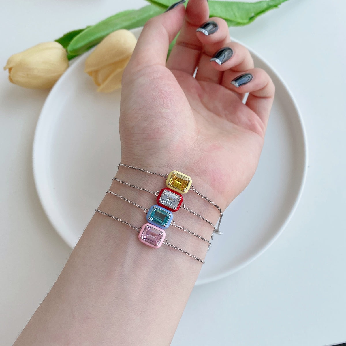 [Echo Fine ]2.0 Carat Sparkling Colorful Emerald Cut Daily Bracelet