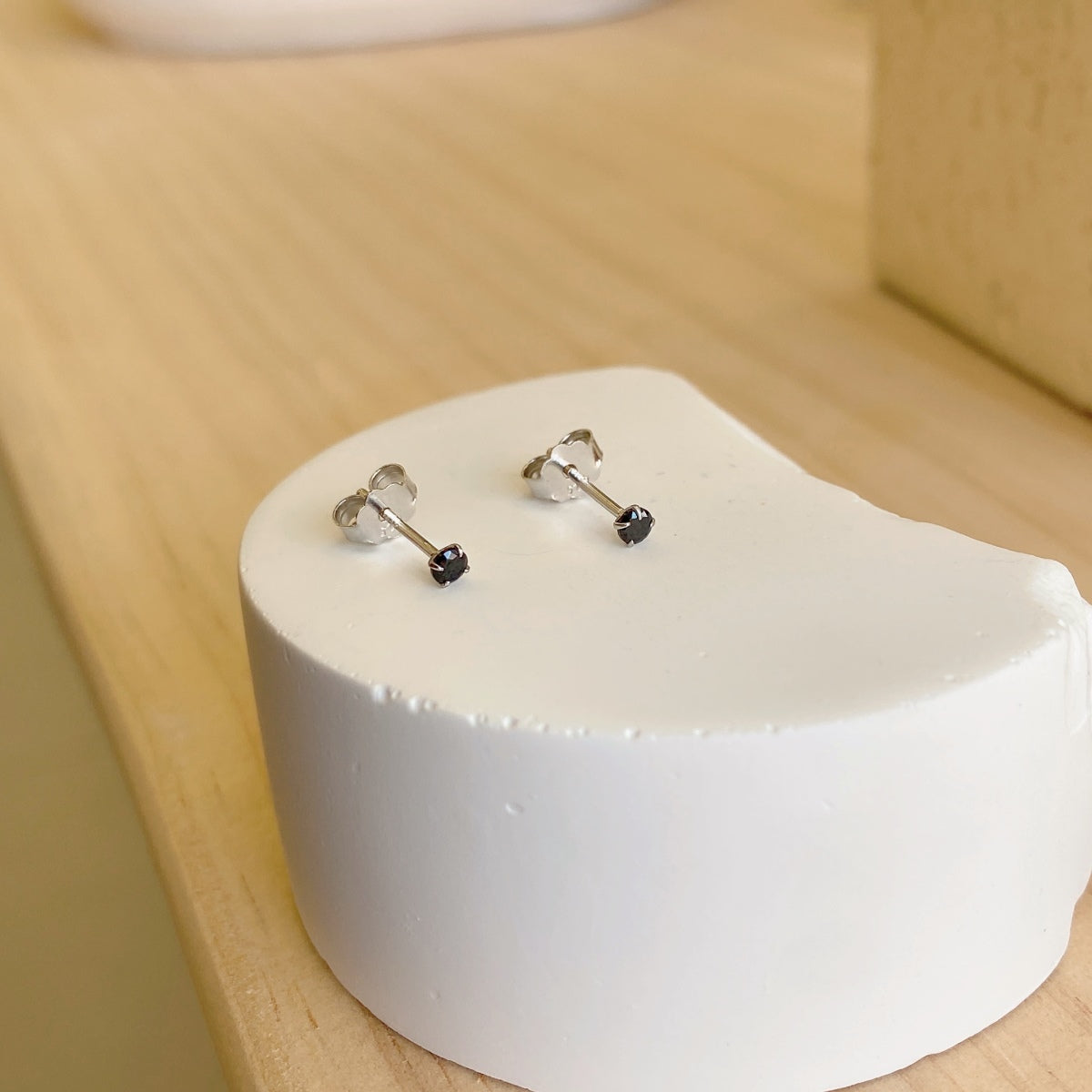 [Echo Fine ]Delicate Solitaire Earrings