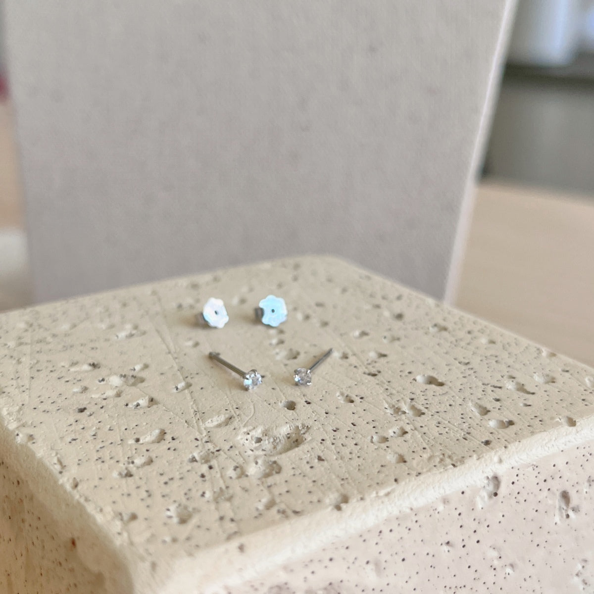 [Echo Fine ]Delicate Solitaire Earrings