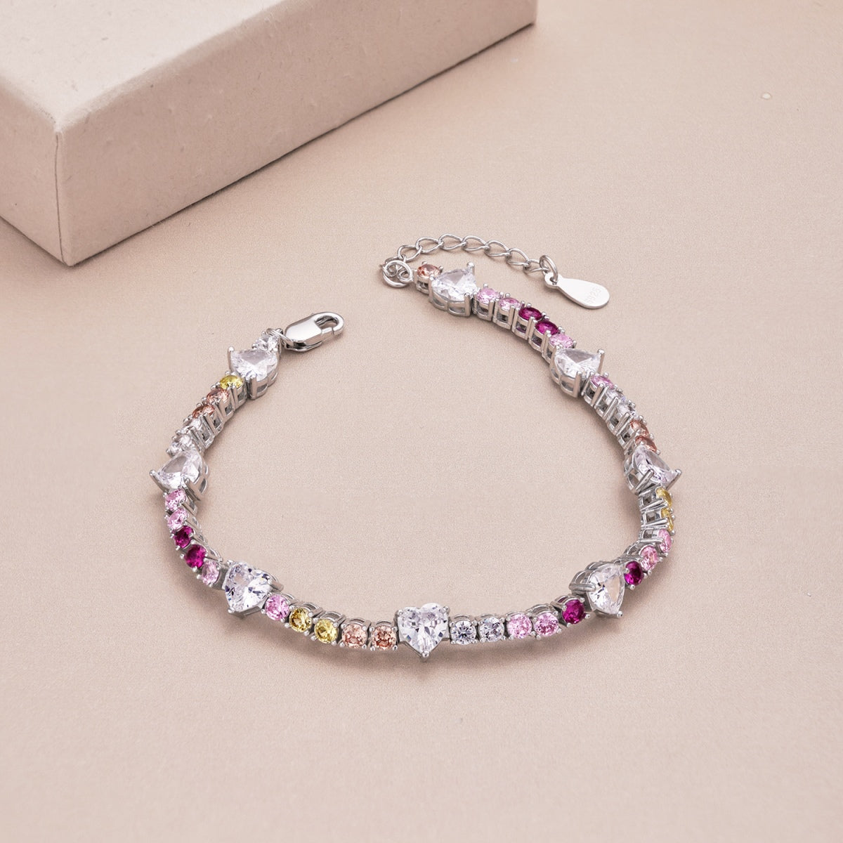 [Echo Fine ]Romantic Heart Shape Round Cut Lover Bracelet