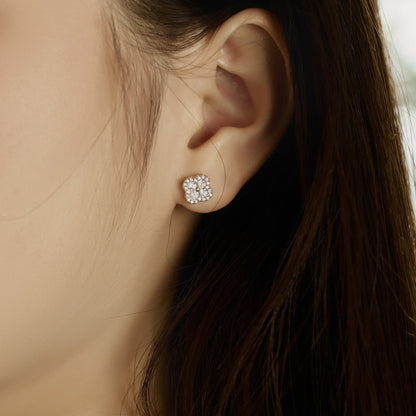 [Echo Fine ]Four-Leaf Clover Flower Shaped Earrings