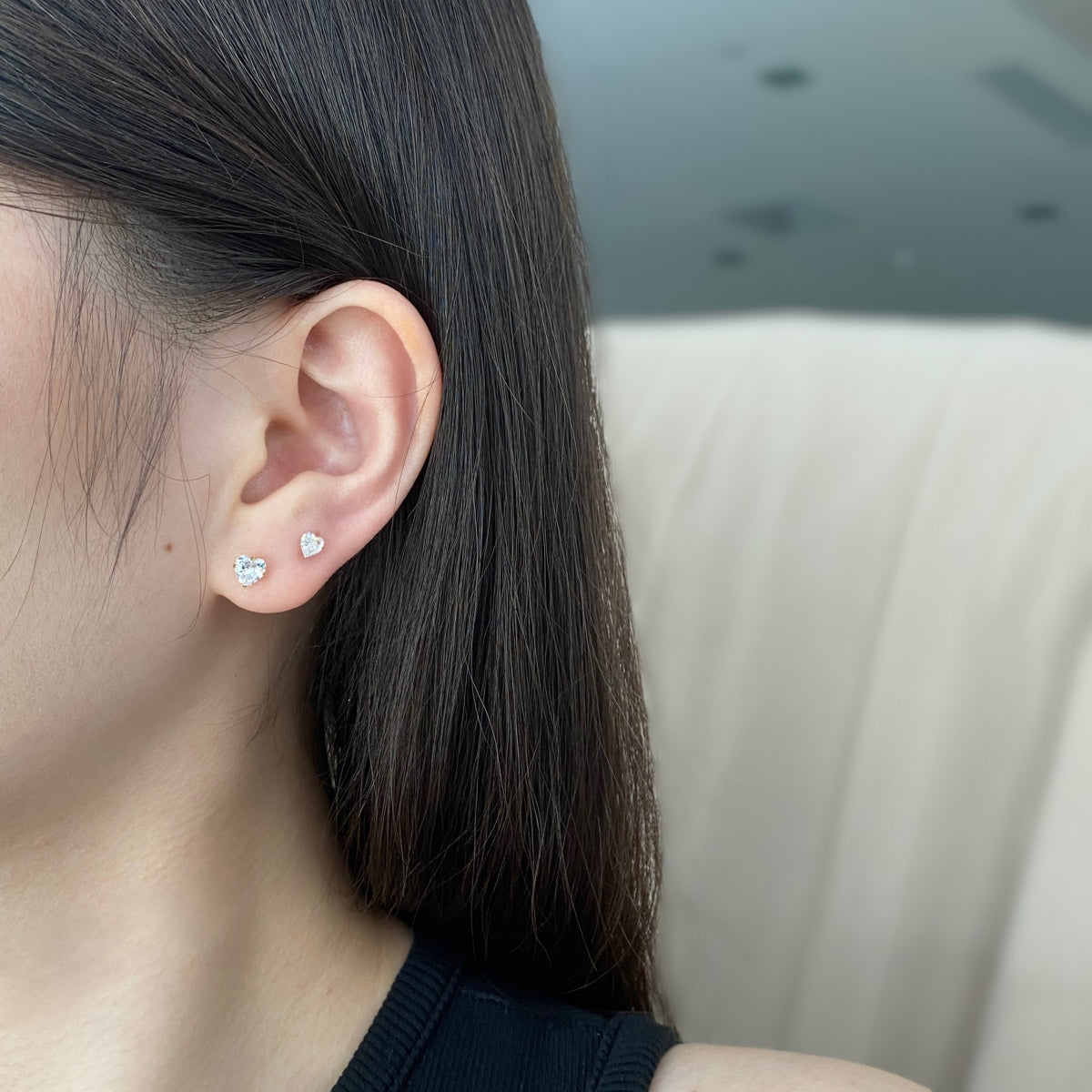 [Echo Fine ]Sparkling Heart Shaped Simple Earrings