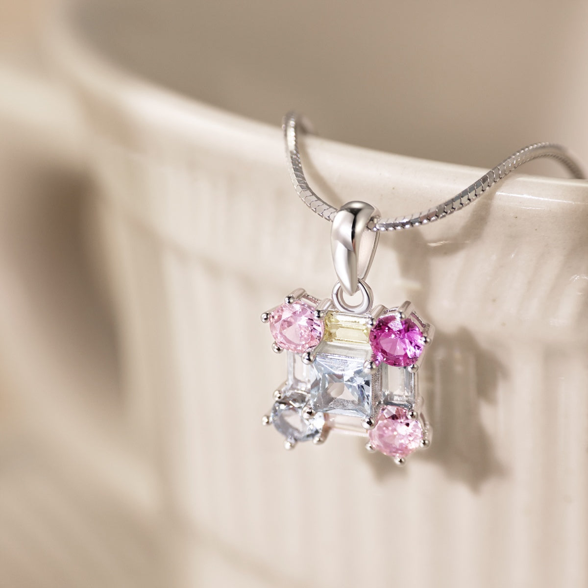 [Echo Fine ]Gorgeous Multi Colorful Necklace