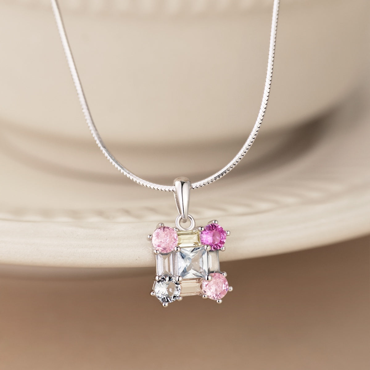 [Echo Fine ]Gorgeous Multi Colorful Necklace