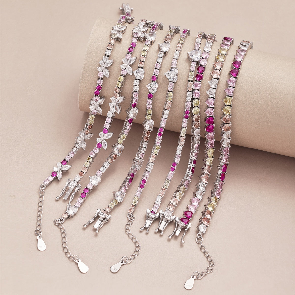 [Echo Fine ]Romantic Heart Shape Round Cut Lover Bracelet
