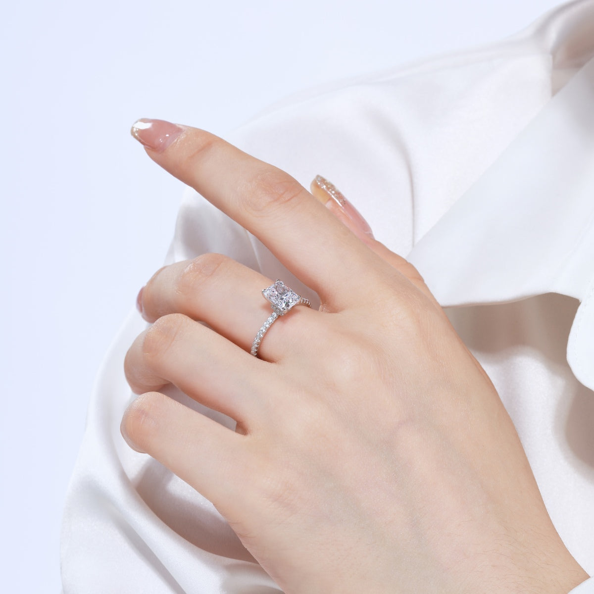 [Echo Fine ]2.0 Carat Dazzling Sparkling Radiant Cut Party Ring