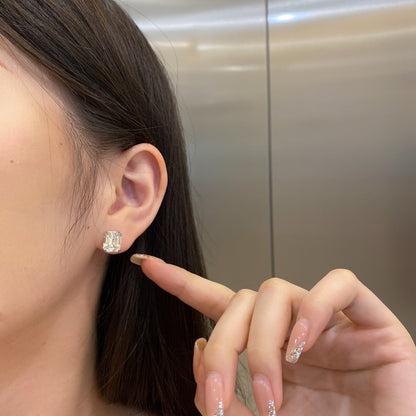 [Echo Fine ]Dazzling Square Shape Earrings