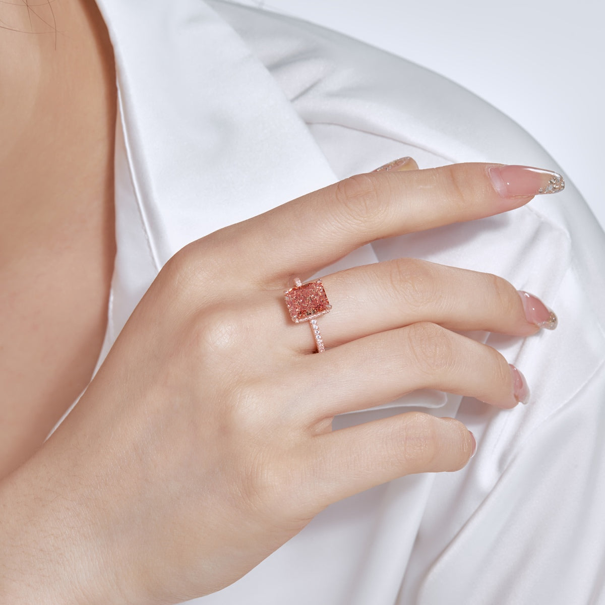 [Echo Fine ]4.0 Carat Luxurious Engagement Ring