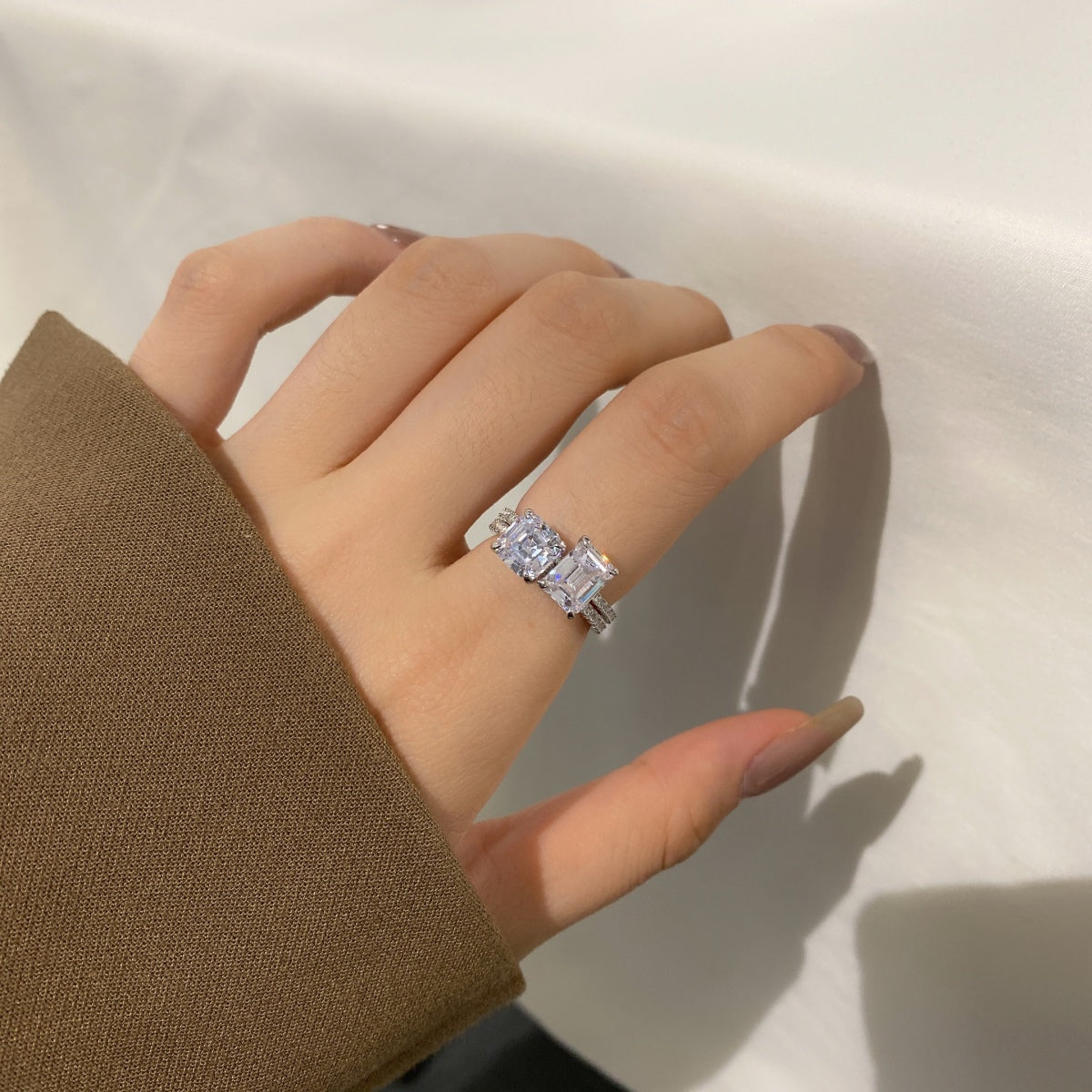 [Echo Fine ]2.0 Carat Scintillating Ornate Radiant Cut Party Ring