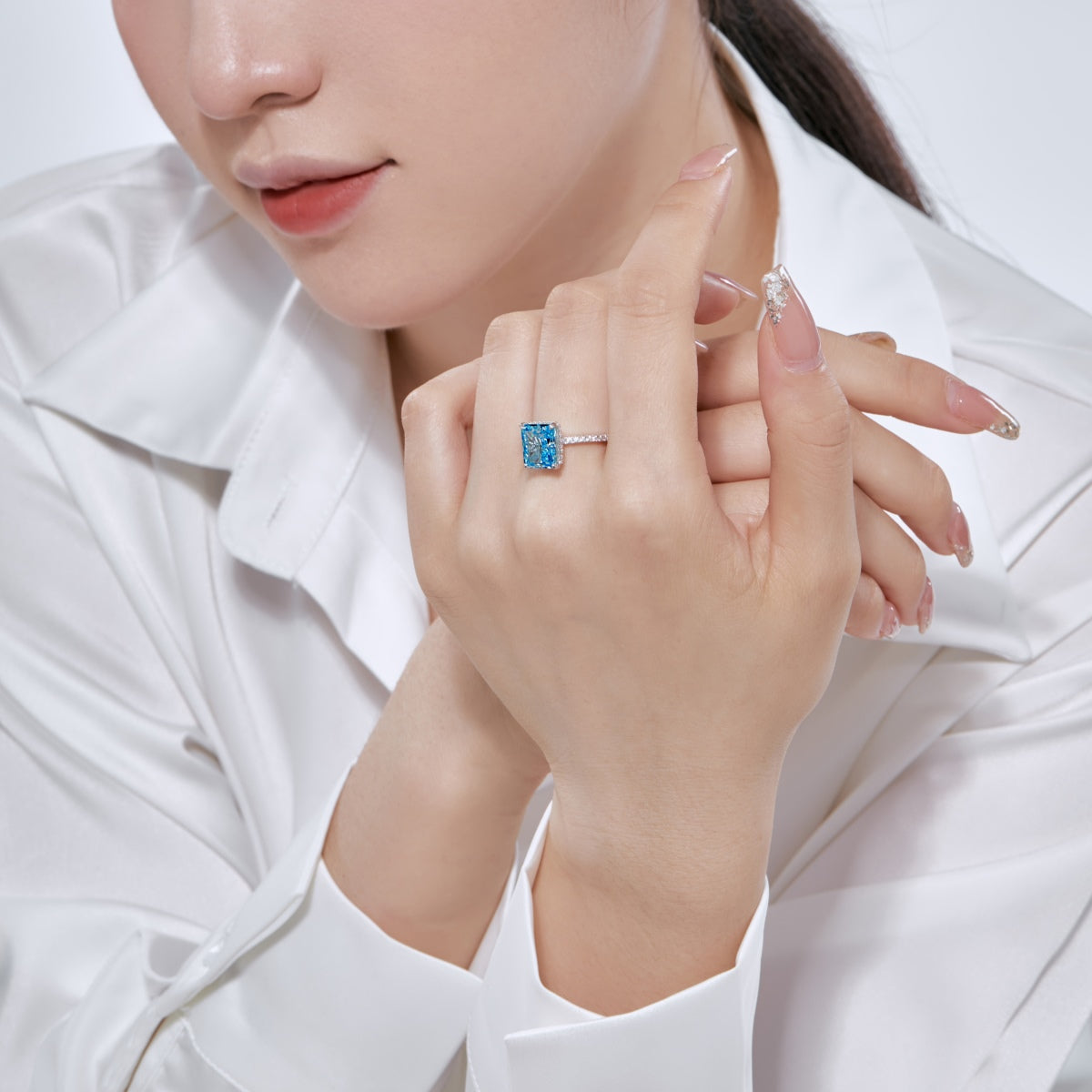 [Echo Fine ]4.0 Carat Luxurious Engagement Ring