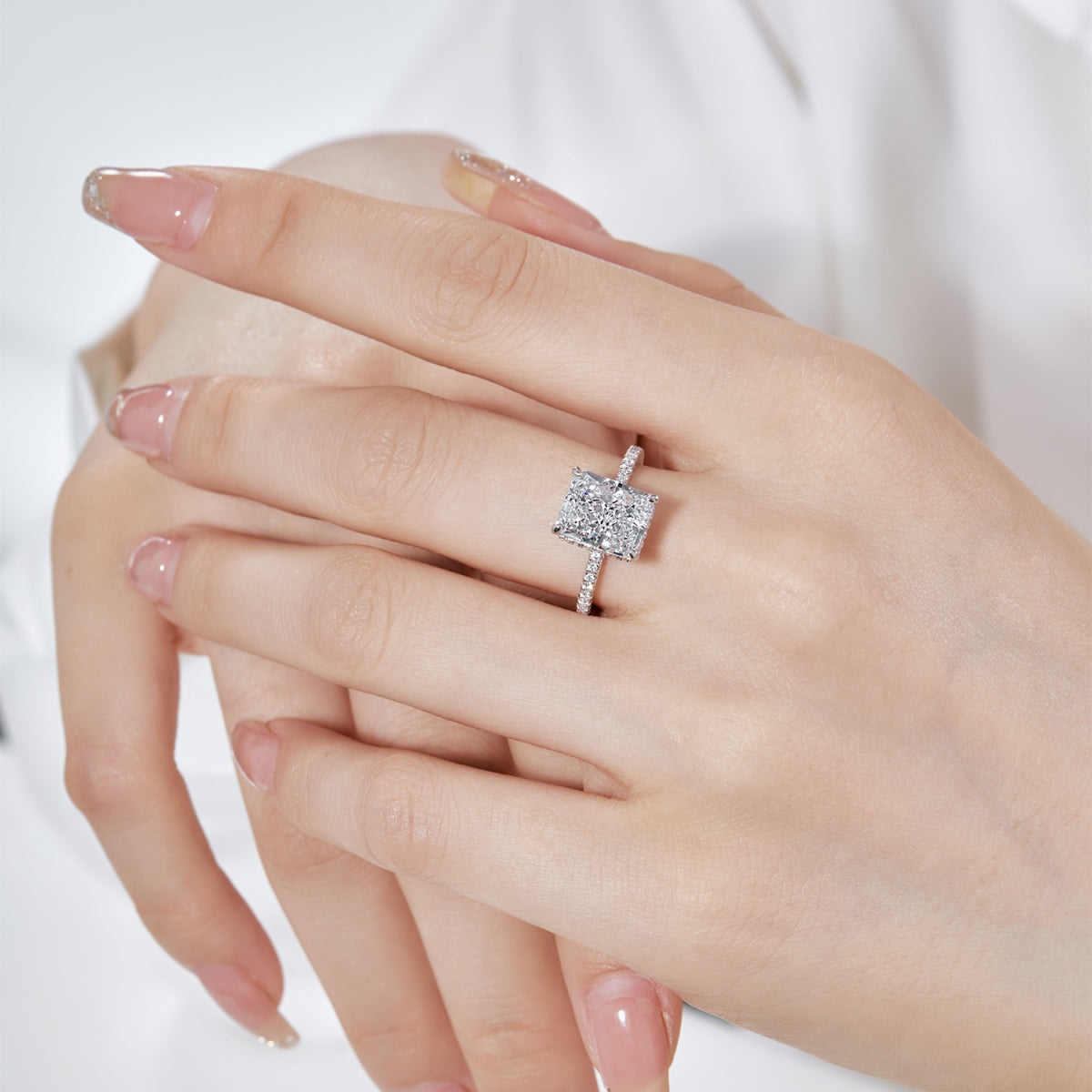 [Echo Fine ]4.0 Carat Luxurious Engagement Ring